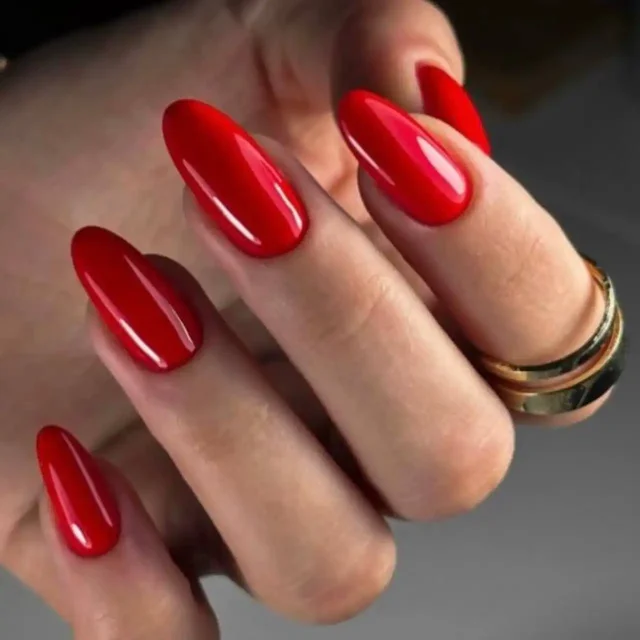 Маникюр и педикюр с любовью со скидкой - Грудничковое плавание в Тюмень