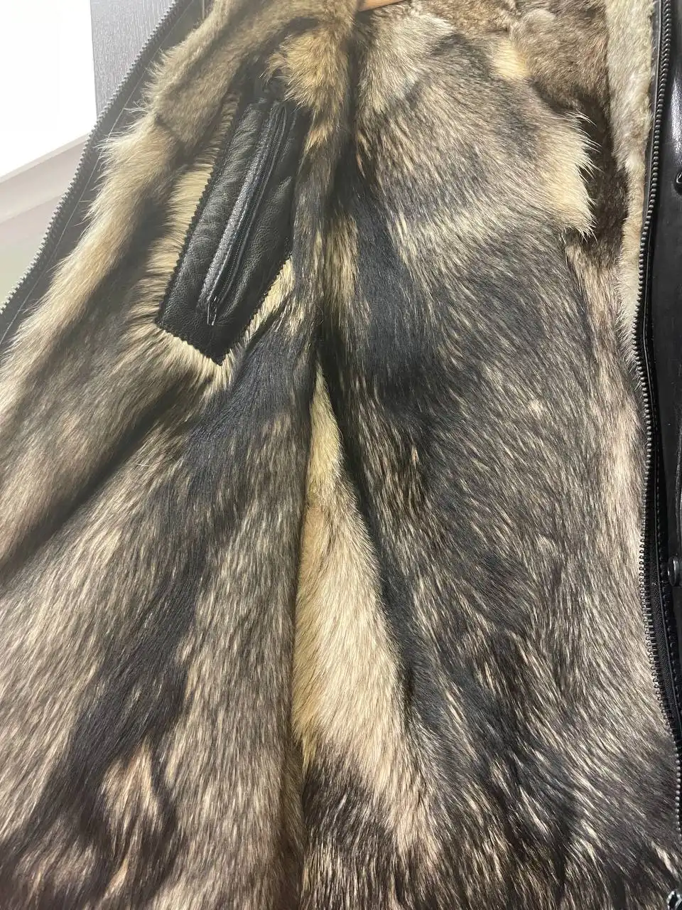 Мужская кожаная куртка Ballynas STYLE OF ITALY с мехом волка - Верхняя одежда (Одежда) в Тюмень