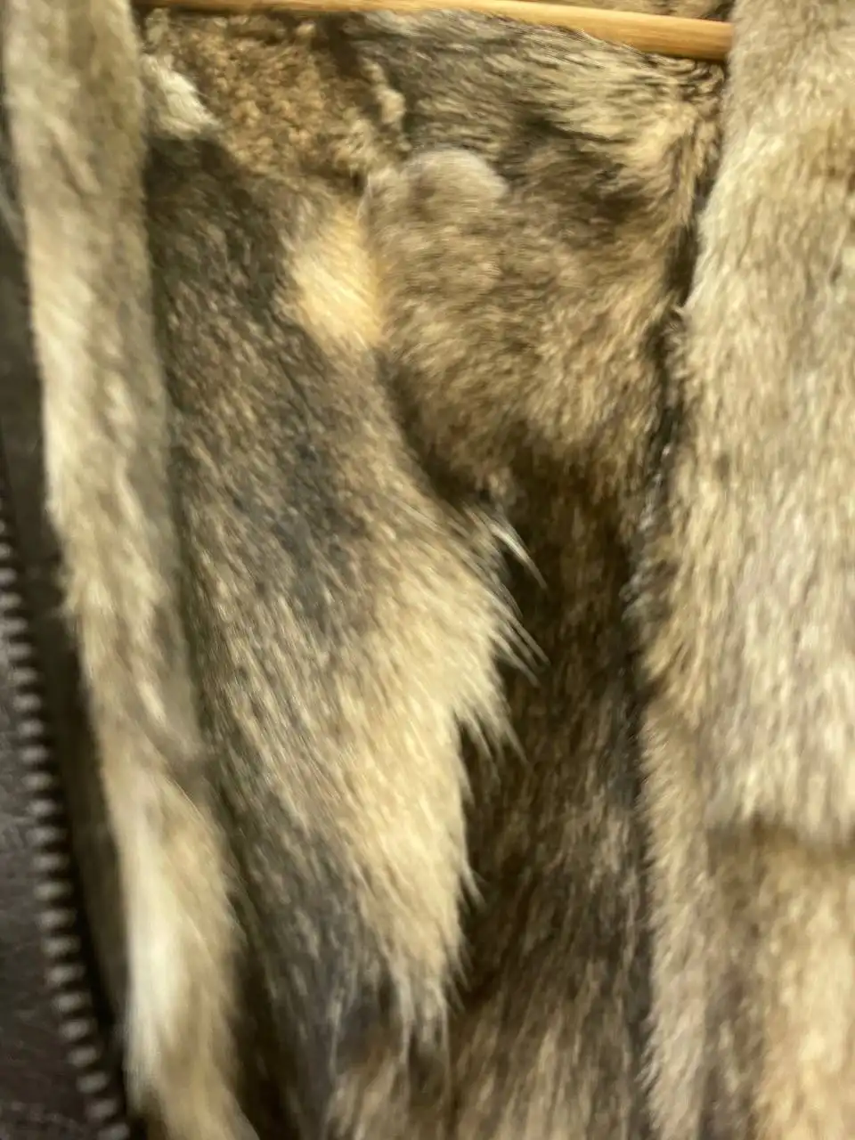 Мужская кожаная куртка Ballynas STYLE OF ITALY с мехом волка - Верхняя одежда (Одежда) в Тюмень