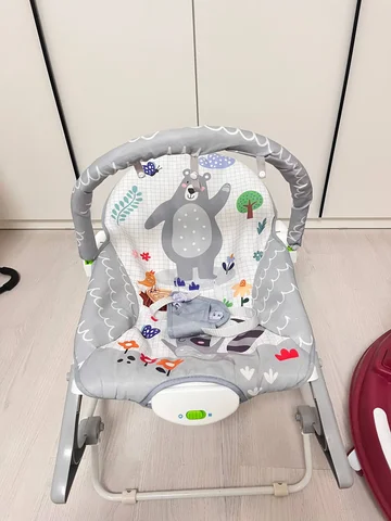 Продам шезлонг в хорошем состоянии - Ковры в Тюмень