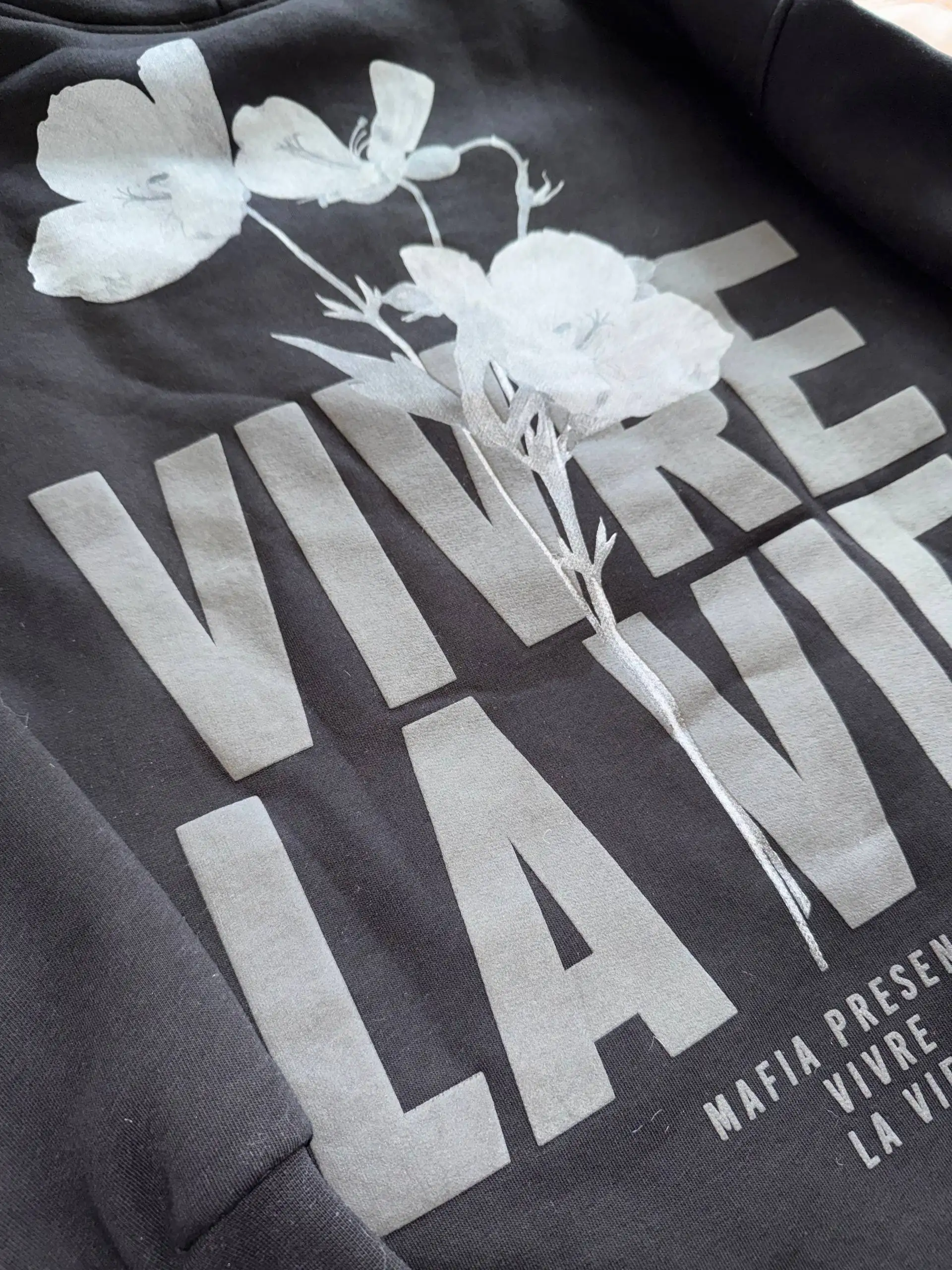 Женское худи с надписью на спине - Верхняя одежда (Одежда) в Тюмень