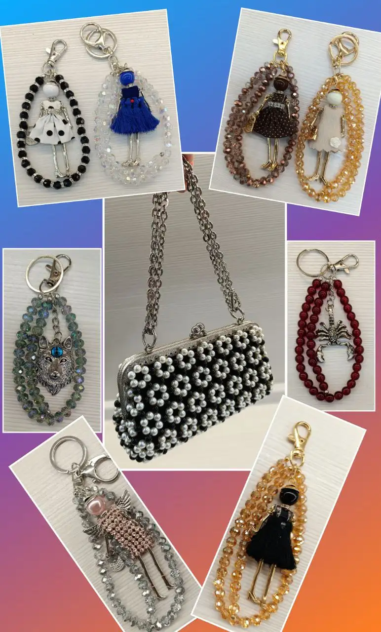 Сумочка и брелки-обвесы ручной работы из бусин - Рукоделие (Хобби и отдых) в Тюмень