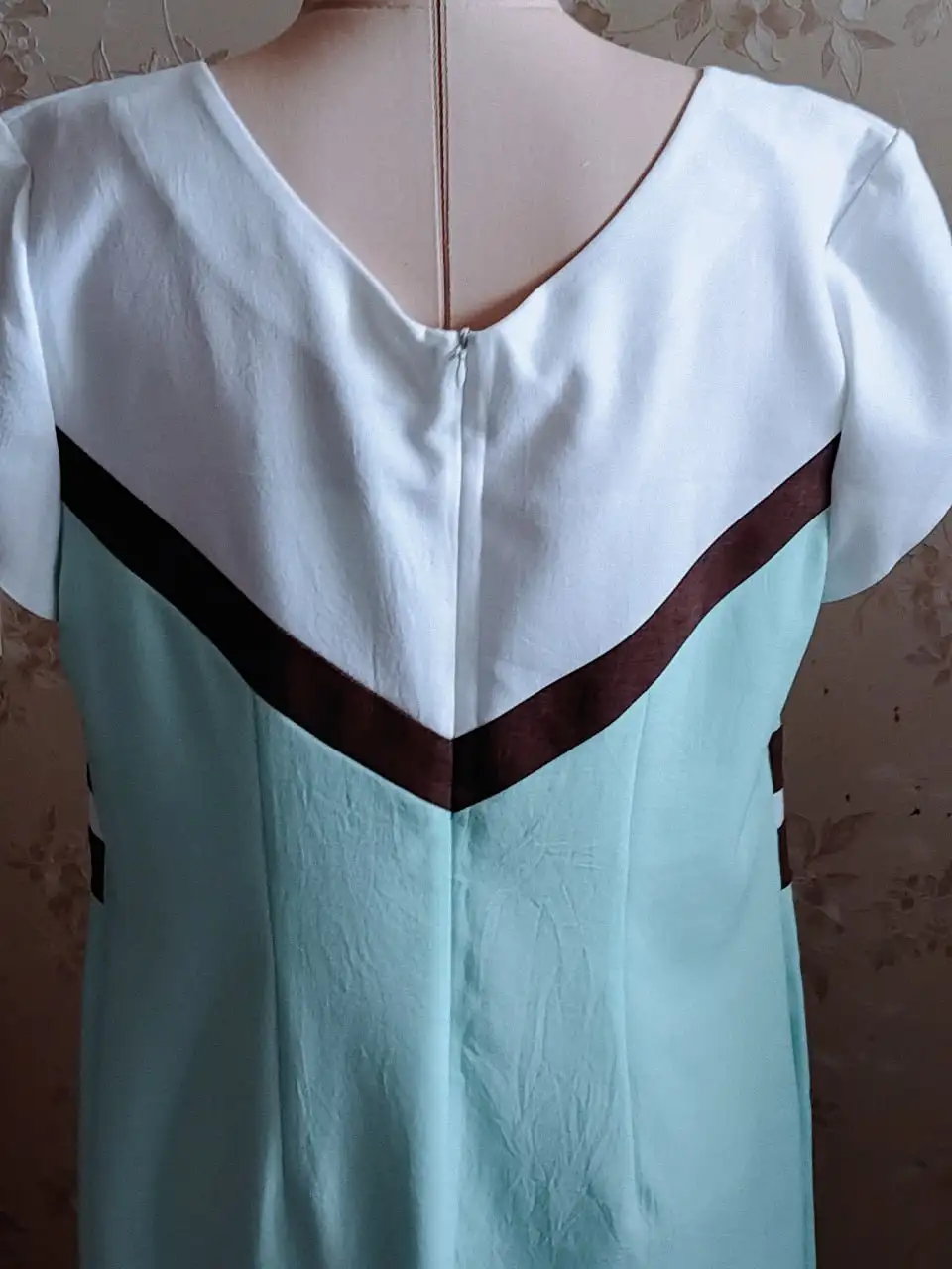 Нарядное платье и новый теплый кардиган - Женская одежда (Одежда) в Тюмень