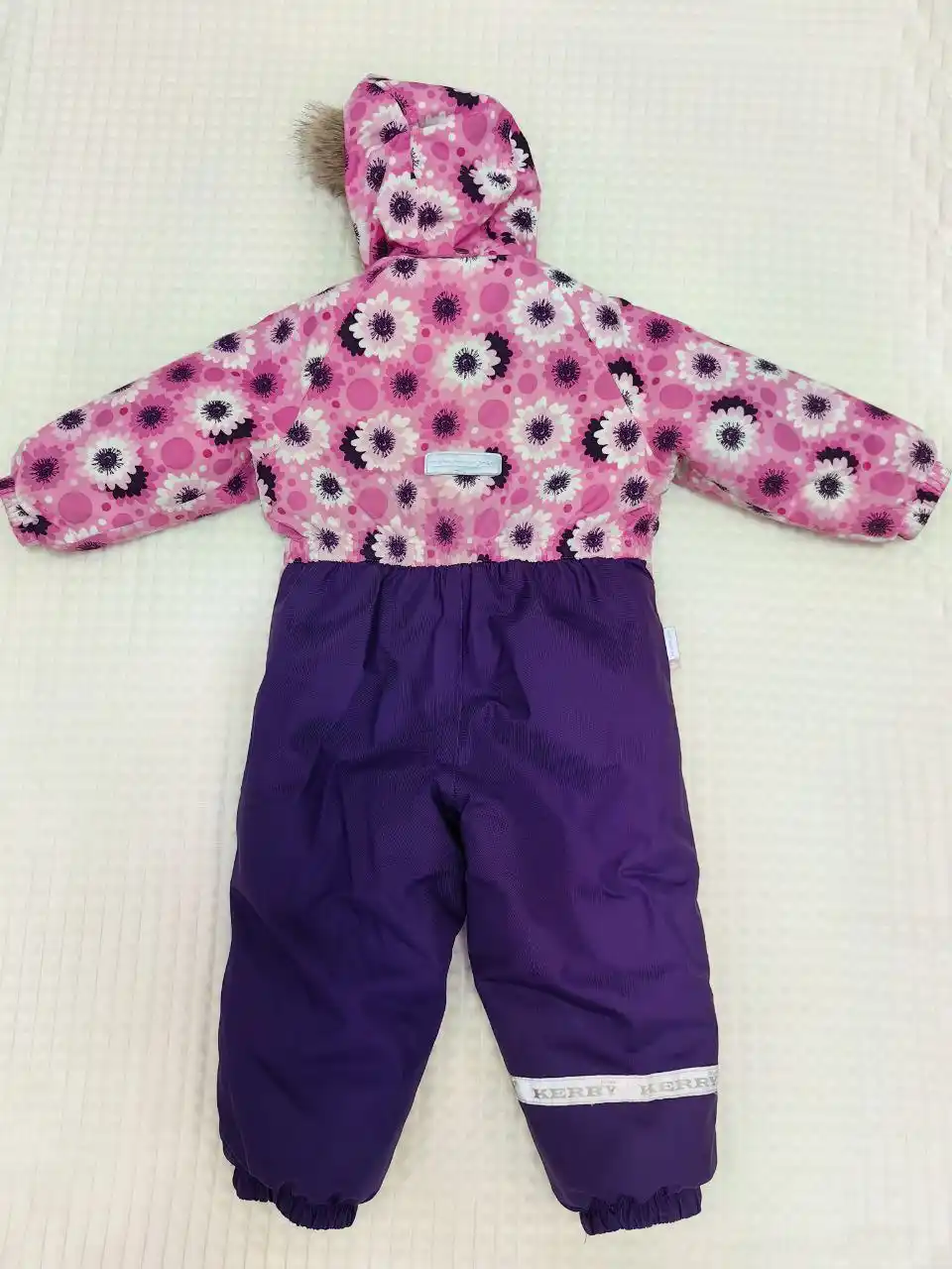 Продам зимний комбинезон Kerry 92 размер