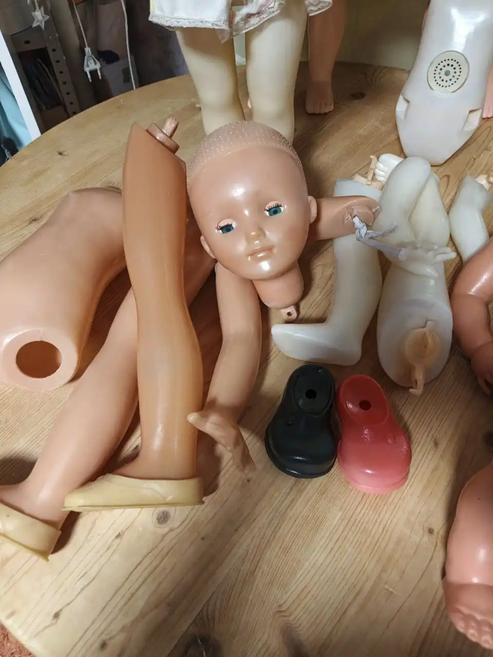 Приму в дар куклы и игрушки - Барахолка в Оренбург