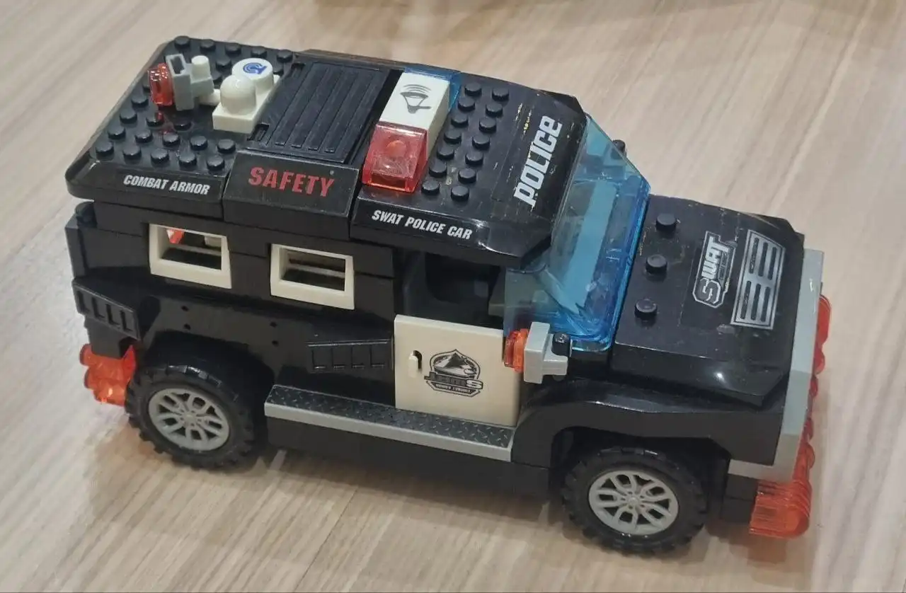 Конструктор полицейской машины