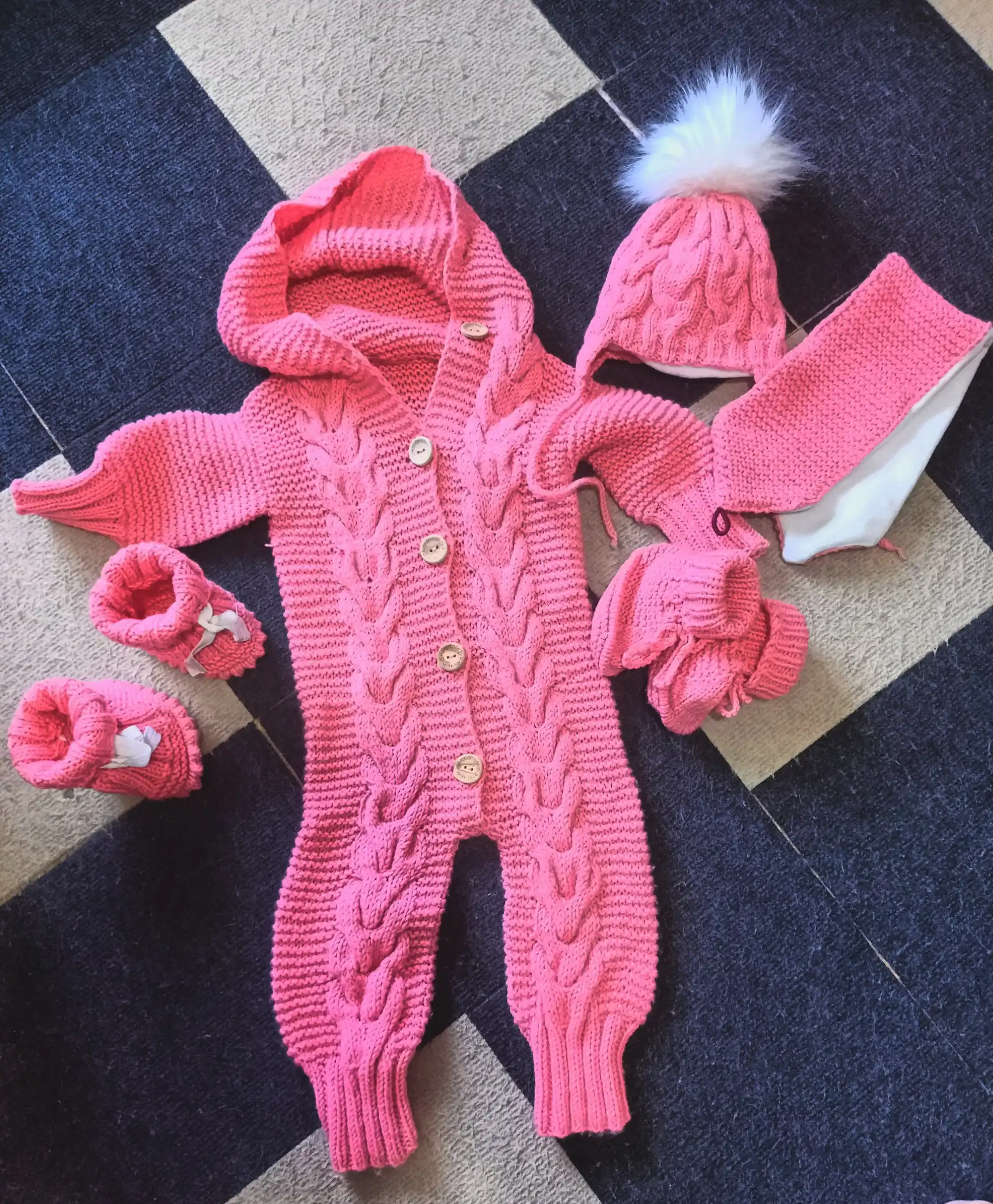 Вязанный комплект для ребенка до 98 см