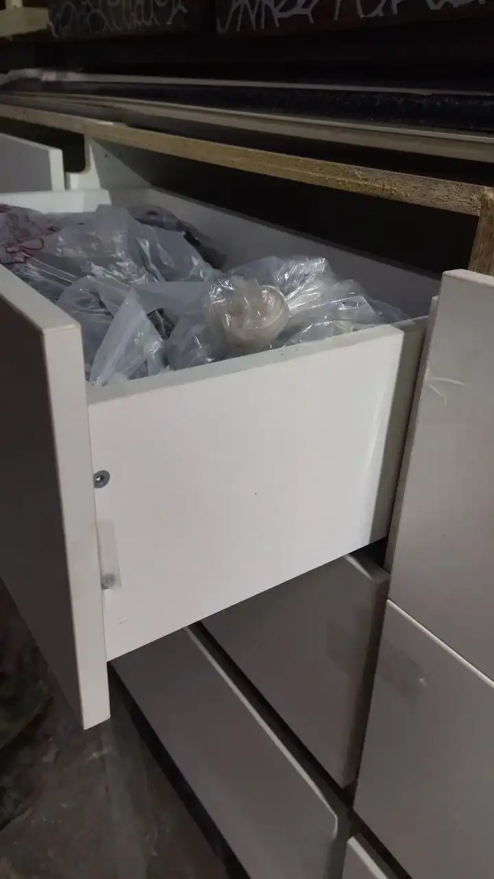 Тумба сборная белая с ящиками - Мебель (Для дома и дачи) в Ангарск