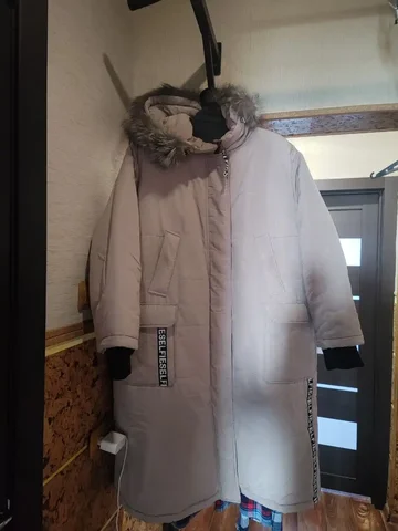 Пуховик б/у размер 70 для высокой девушки - Верхняя одежда в Ангарск