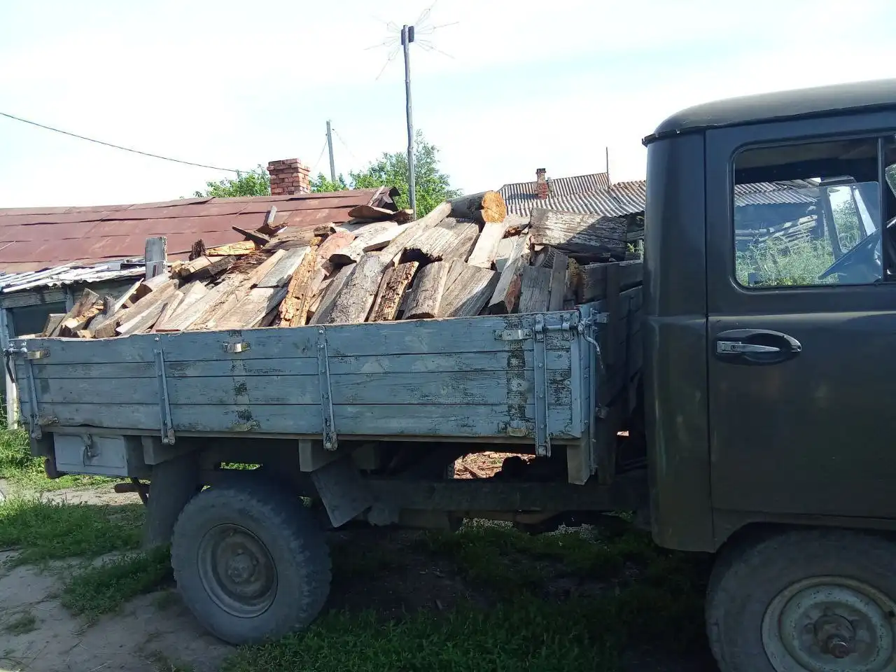 Продажа дров и стройматериалов