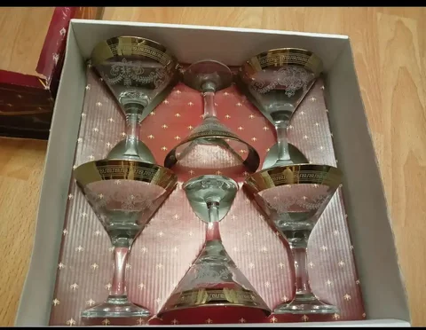 Набор бокалов с золотистым орнаментом - Для дома и дачи в Ангарск