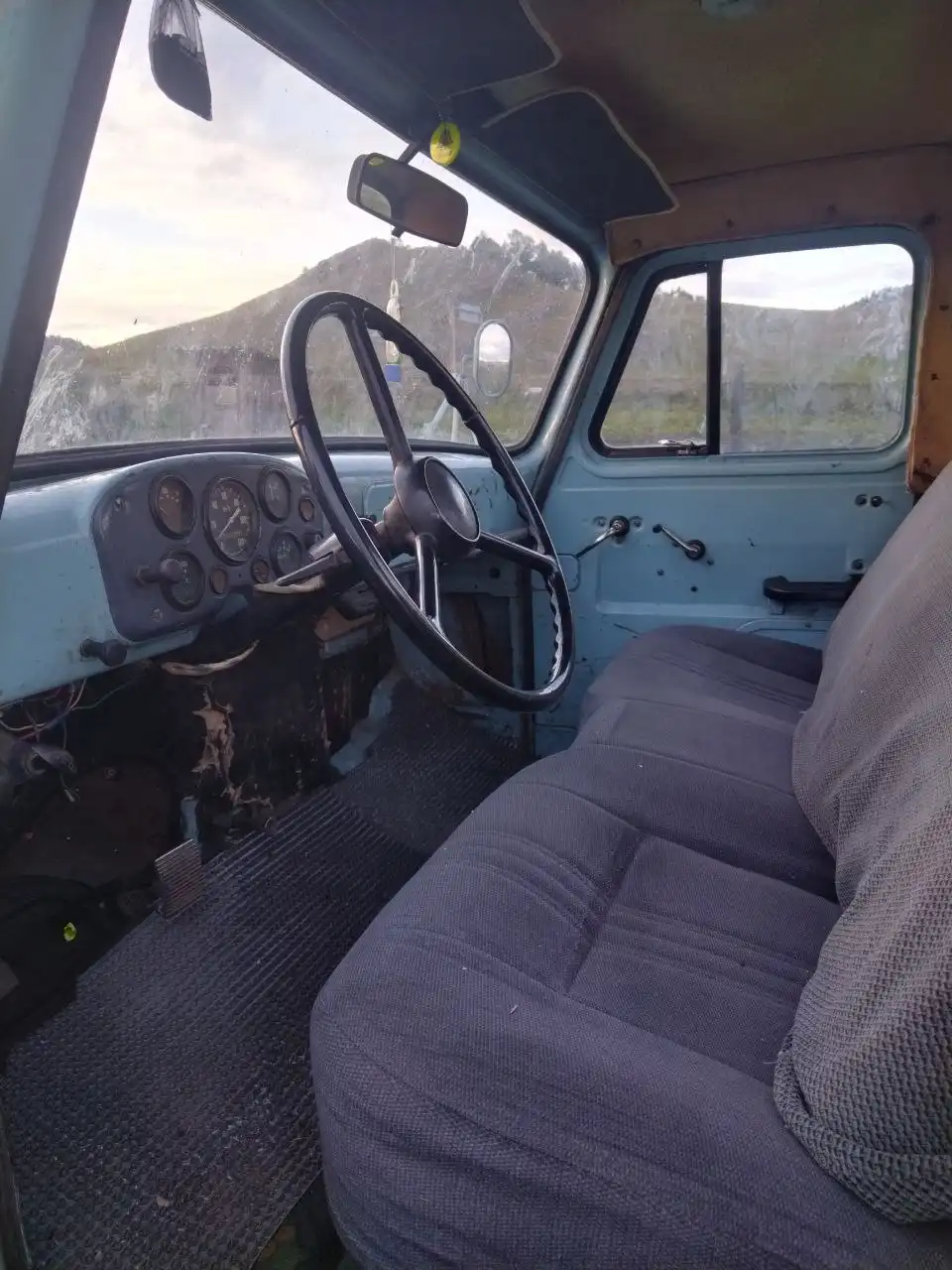 Продажа запчастей для автомобиля