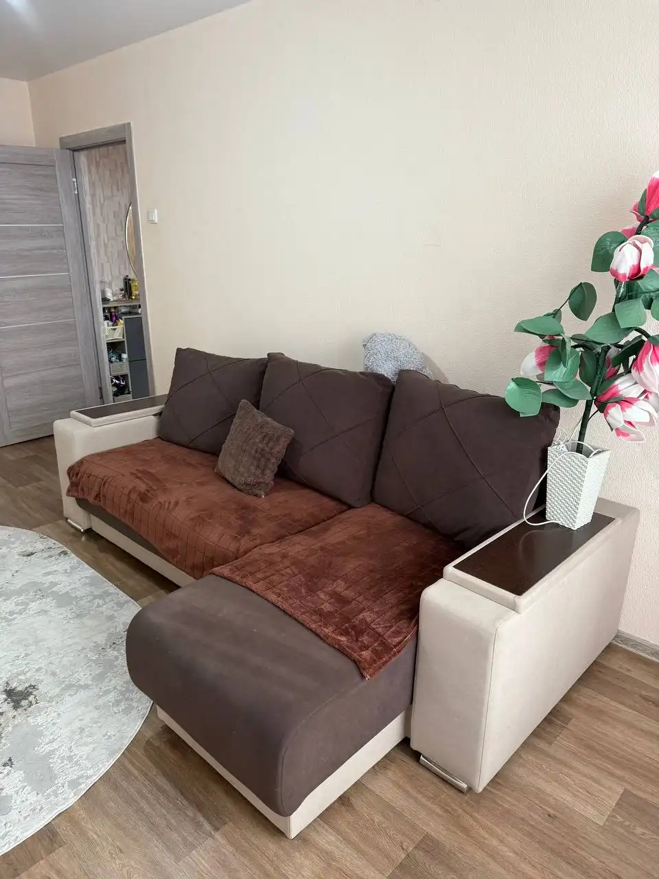 Продам диван угловой - Мебель (Для дома и дачи) в Красноярск