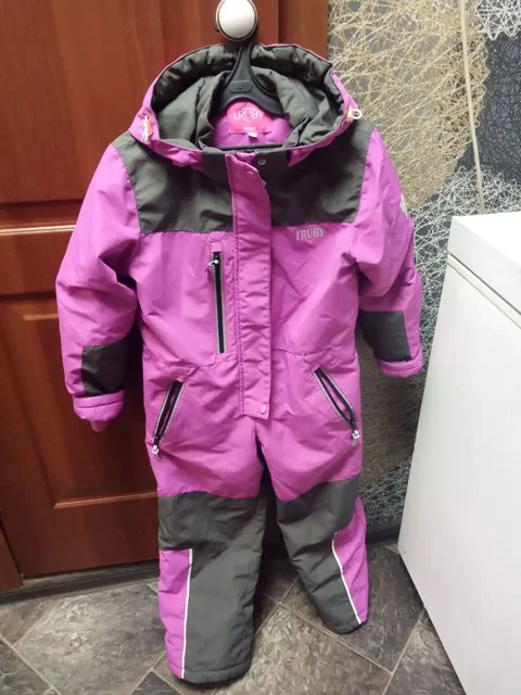 Продажа весеннего комбинезона в хорошем состоянии - Одежда в Красноярск