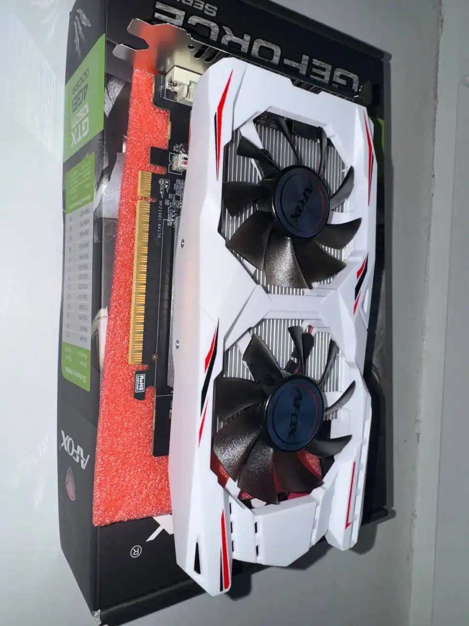 Продам видеокарту NVIDIA GeForce GTX 1050 Ti 4GB - Компьютерные комплектующие (Электроника) в Красноярск