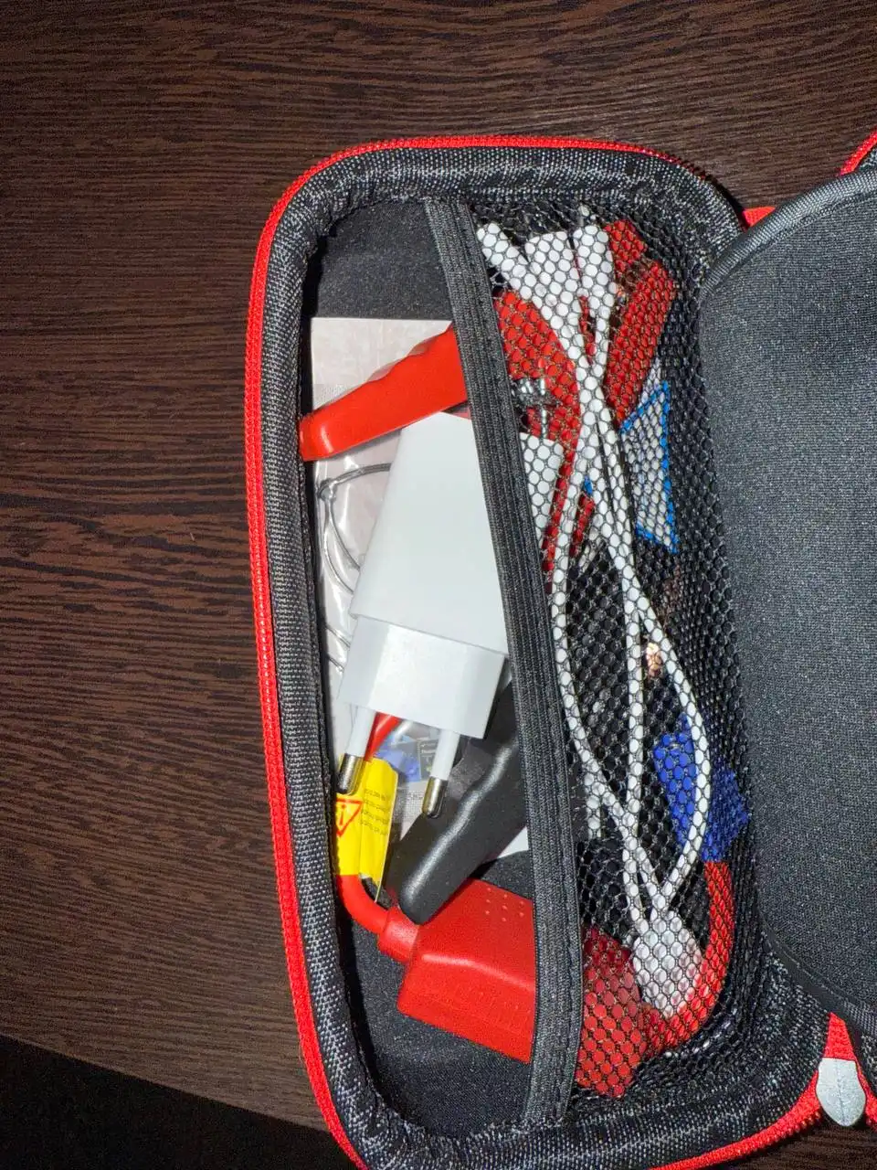 Продам пусковое зарядное устройство в хорошем состоянии - Автоаксессуары (Запчасти) в Красноярск