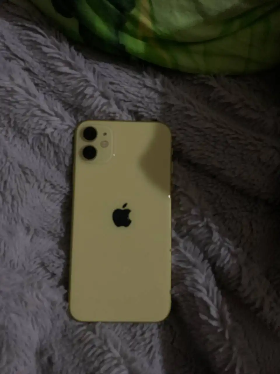 Обмен двух айфонов на один айфон - Смартфоны (Электроника) в Красноярск