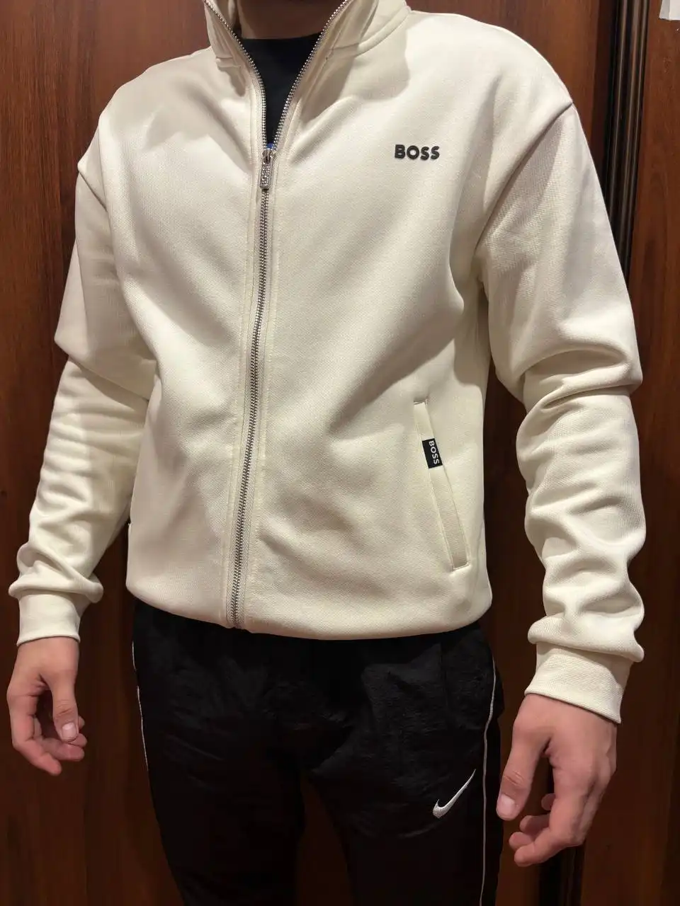 Мужской кардиган BOSS на легком флисе размер М - Мужская одежда (Одежда) в Красноярск