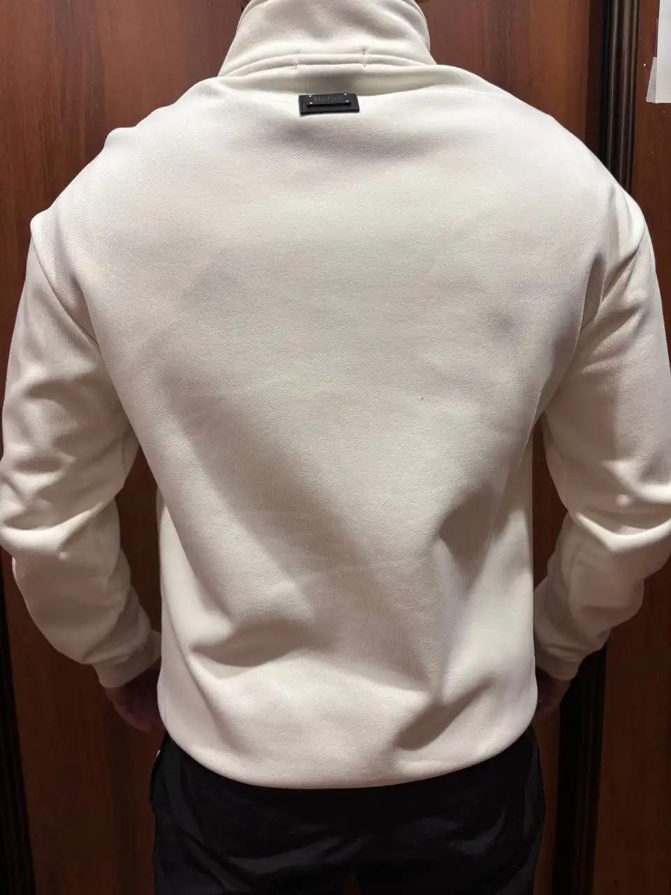 Мужской кардиган BOSS на легком флисе размер М - Мужская одежда (Одежда) в Красноярск