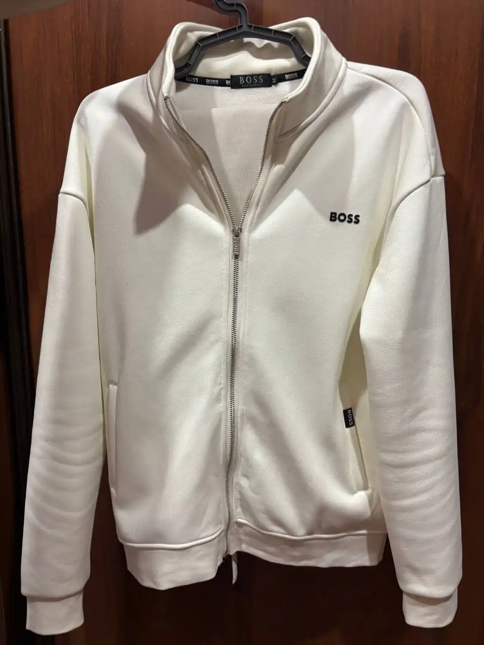 Мужской кардиган BOSS на легком флисе размер М - Мужская одежда (Одежда) в Красноярск