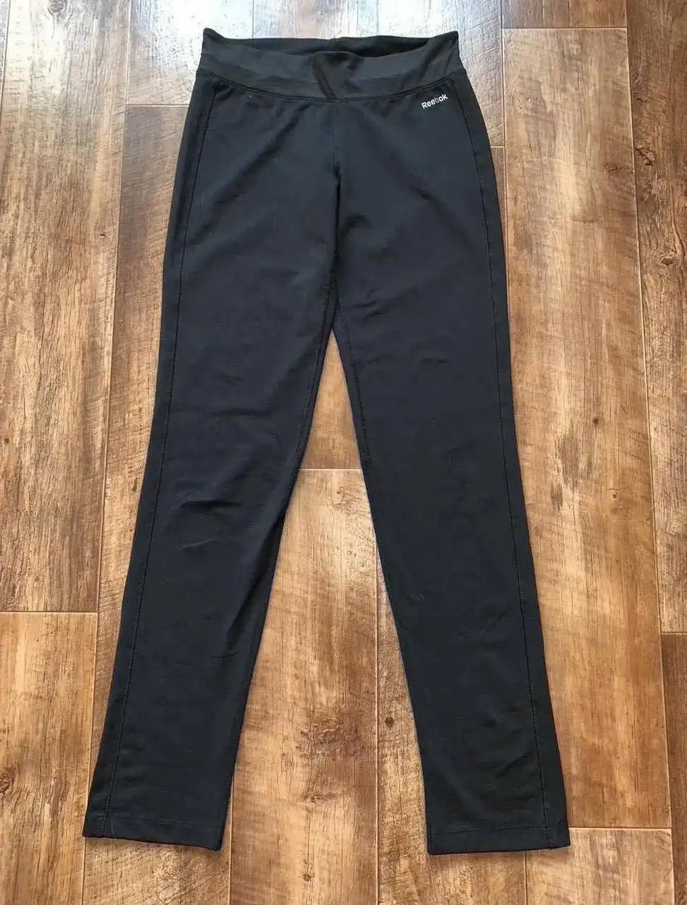Женские спортивные штаны Reebok 44 размер - Спортивная одежда (Одежда) в Красноярск