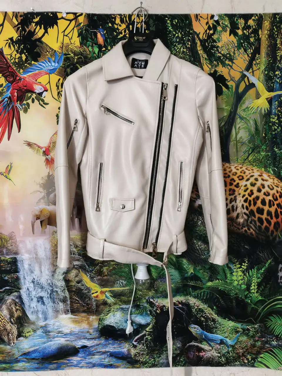 Продам вещи - Барахолка в Красноярск