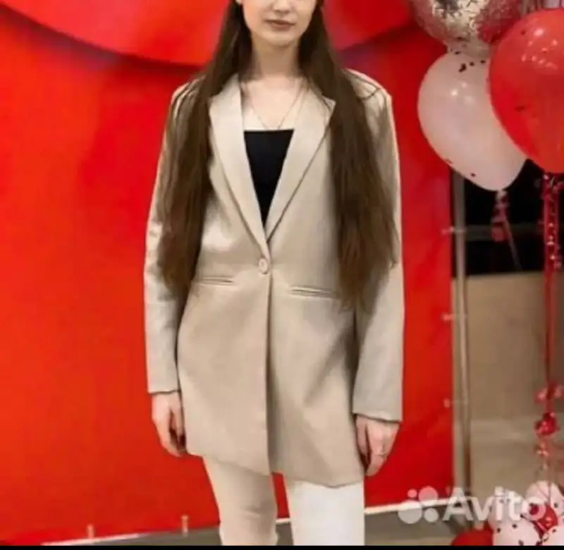 Бежево-песочный пиджак 44 размера - Пиджаки (Одежда) в Красноярск