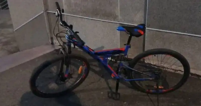 Продам горный велосипед с дисковыми тормозами - Велосипеды (Хобби и отдых) в Красноярск