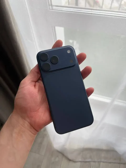 Продам новый iPhone 17 Pro Max 1TB - Электроника в Красноярск