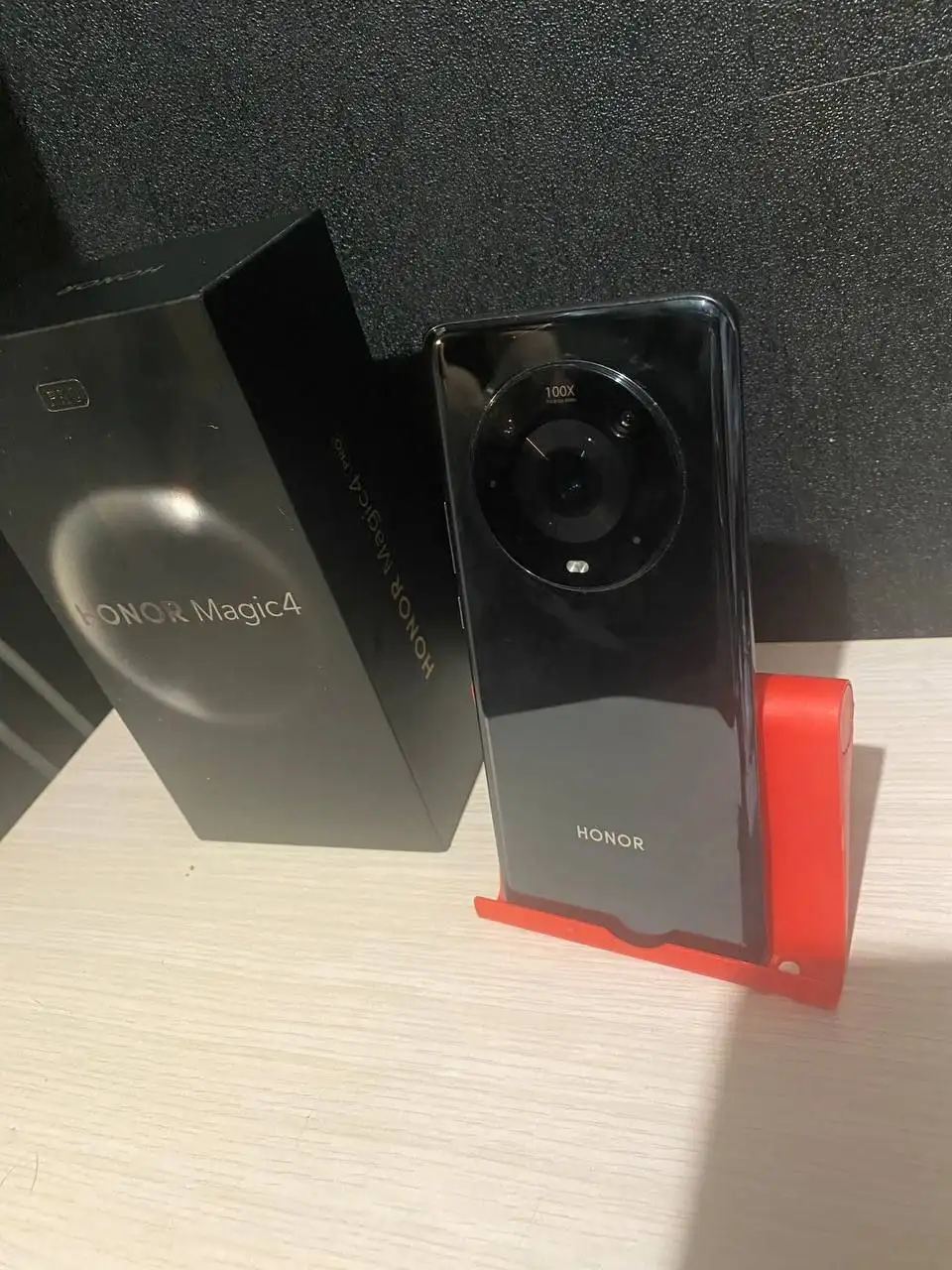 Продажа смартфонов Poco X5 Pro и Honor Magic 4 Pro - Смартфоны (Электроника) в Красноярск