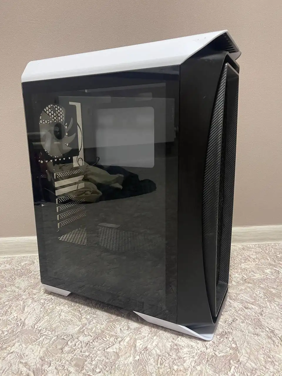 Корпус для ПК Midtower Aerocool Aero One Frost White - Компьютерные комплектующие (Электроника) в Красноярск