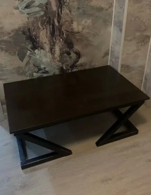 Продам журнальный стол высотой 40 см - Растения в Красноярск