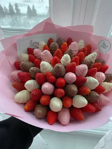 Продажа букетов из клубники в шоколаде с доставкой - Разное в Красноярск