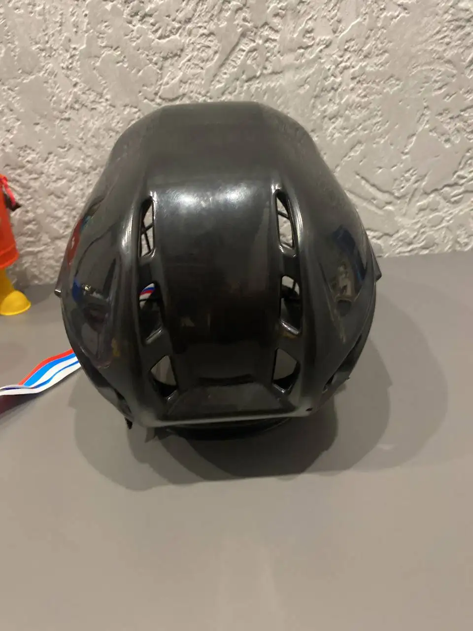 Шлем хоккейный подростковый 12-16 лет - Спортивные товары (Хобби и отдых) в Красноярск