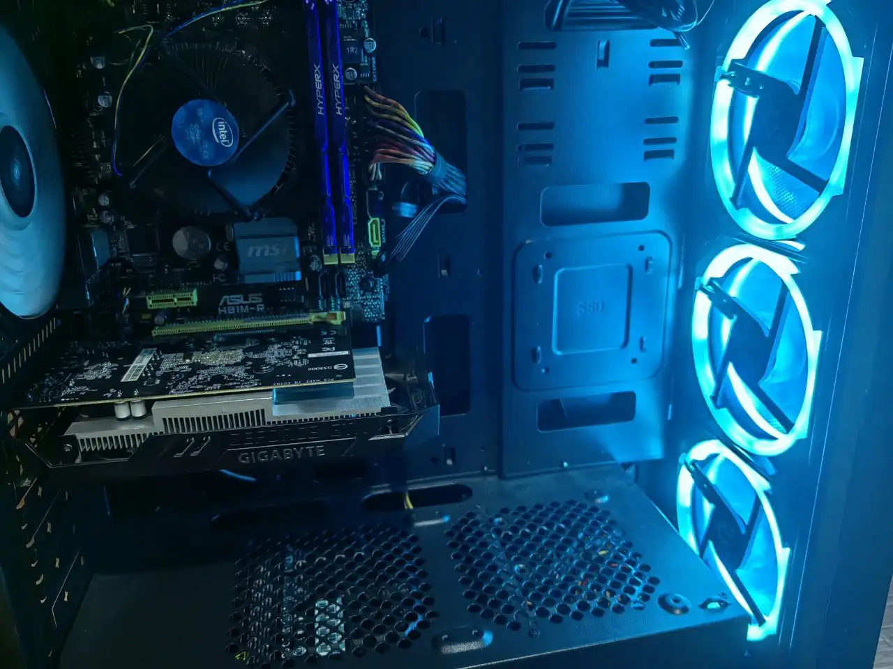 Продам игровой ПК для современных игр - Компьютеры и комплектующие (Электроника) в Красноярск