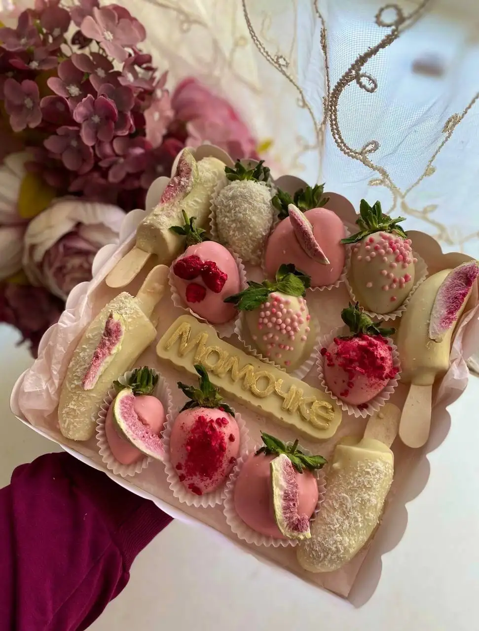 Клубника в шоколаде на 8 марта - Барахолка в Красноярск