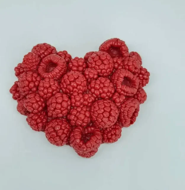 Мыло ручной работы с выбором ароматов и цветов - Сумочки в Красноярск