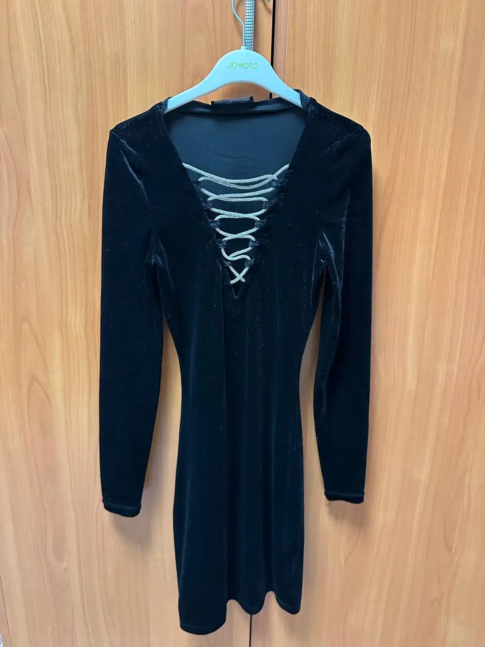 Платье черное велюровое размер XS - Женская одежда (Одежда) в Красноярск