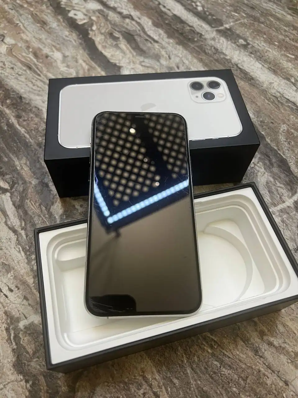 Продам iPhone 11 Pro 256gb - Смартфоны (Электроника) в Красноярск