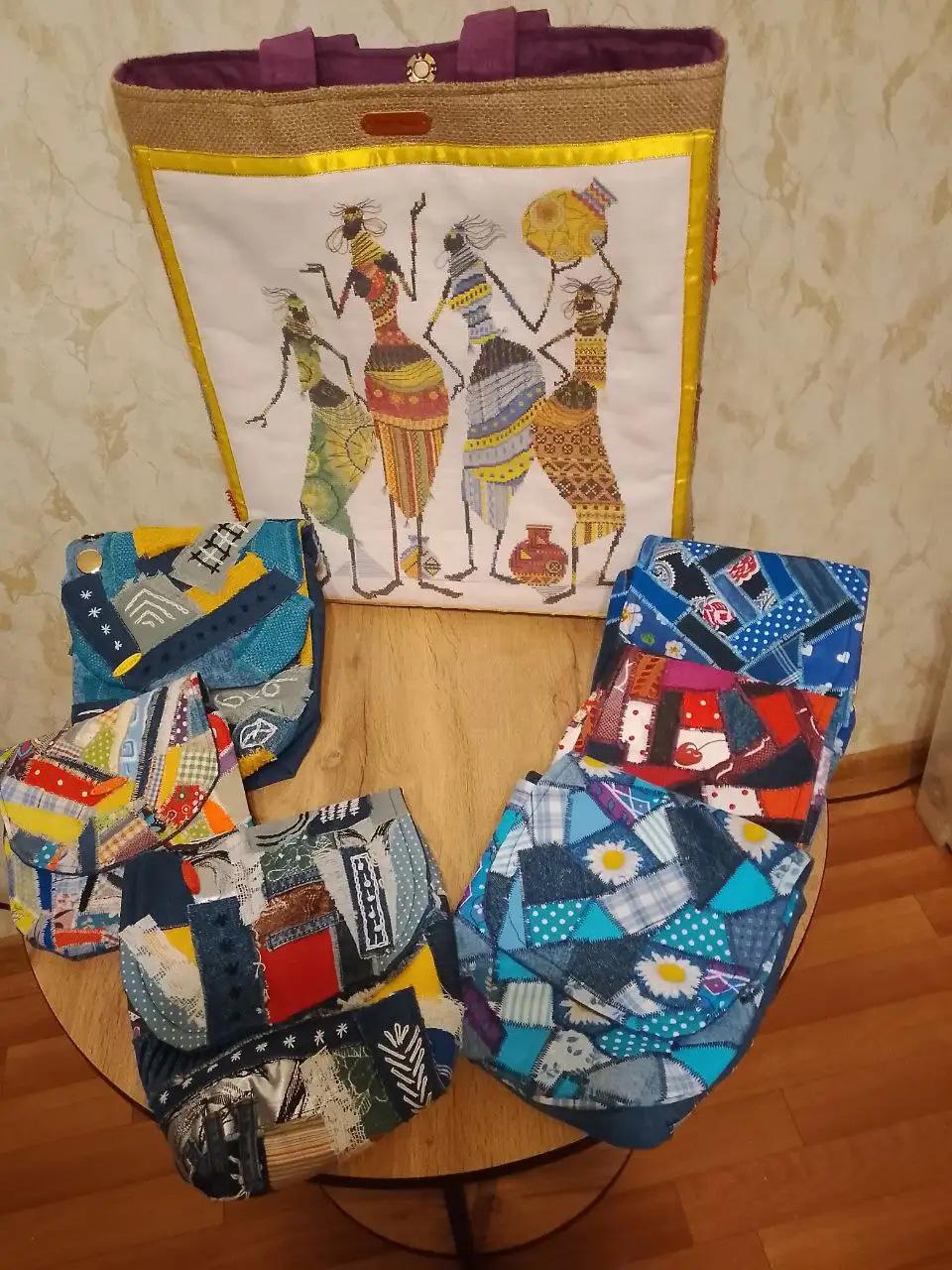 Сумочки для девочек из джинсы ручной работы - Сумки и аксессуары (Одежда) в Красноярск