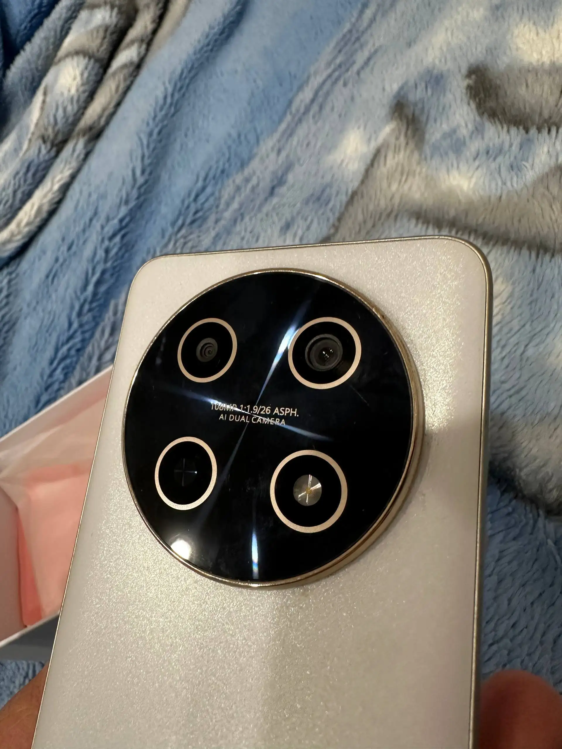 Продажа телефона Xiaomi nova 13i белый - Смартфоны и телефоны (Электроника) в Красноярск