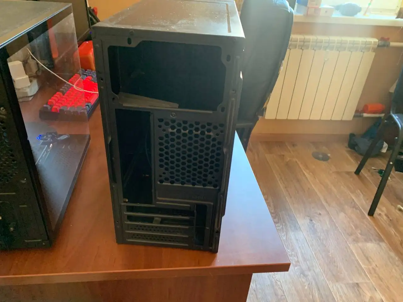 Корпус для ПК в Красноярске - Компьютерные комплектующие (Электроника) в Красноярск