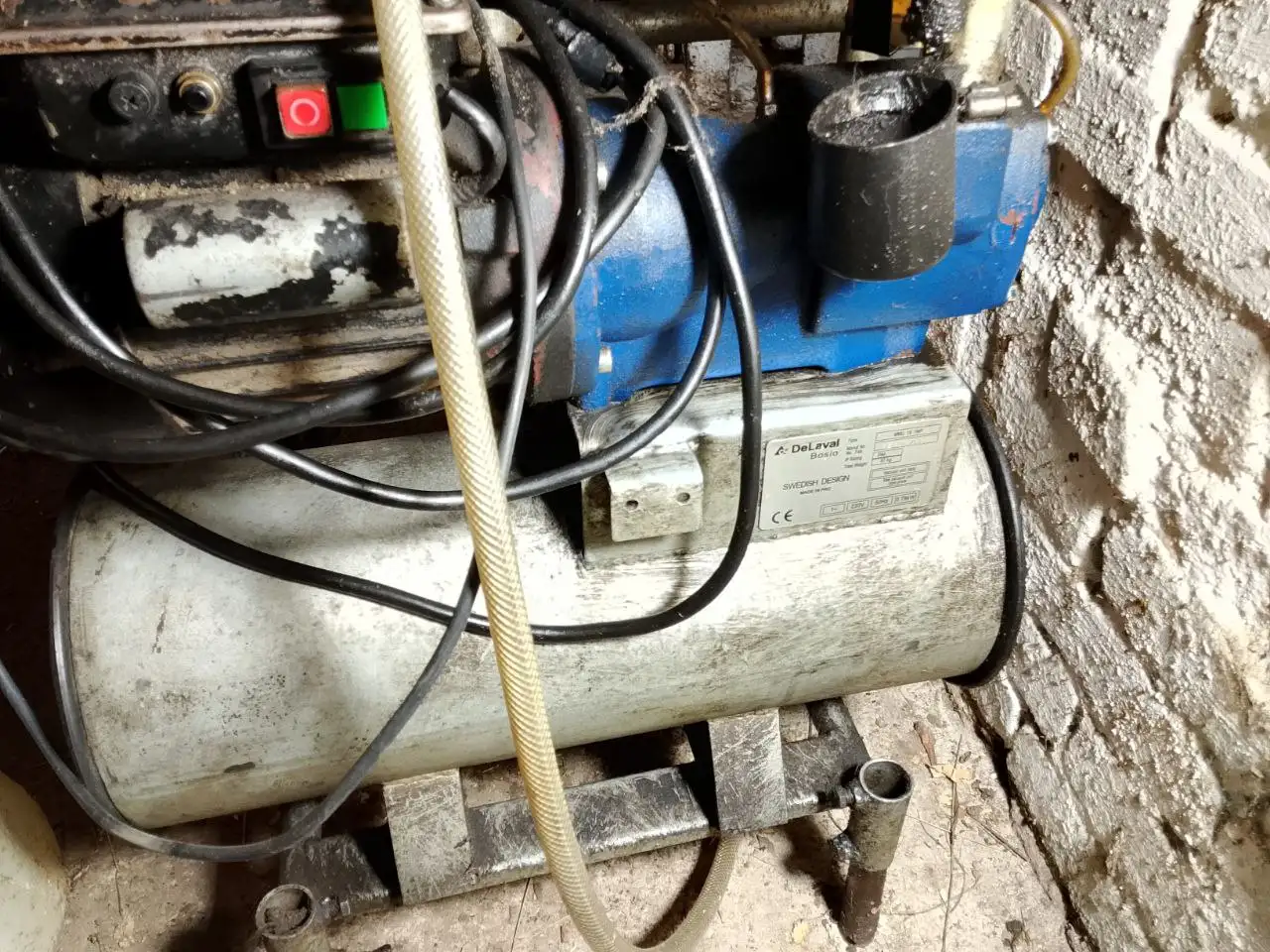 Продам доильный аппарат в хорошем состоянии - Сельхозтехника (Барахолка) в Красноярск