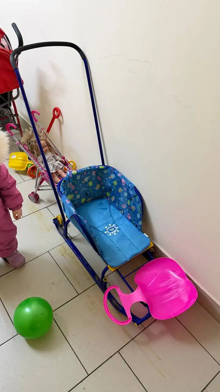 Продам санки с ледянкой - Спорт и отдых (Хобби и отдых) в Красноярск