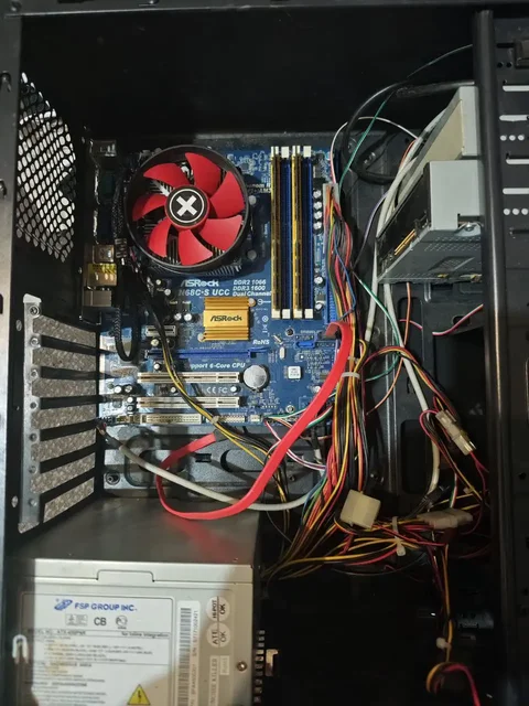 Отдам рабочий товар с видеокартой - Ножи и инструменты в Красноярск