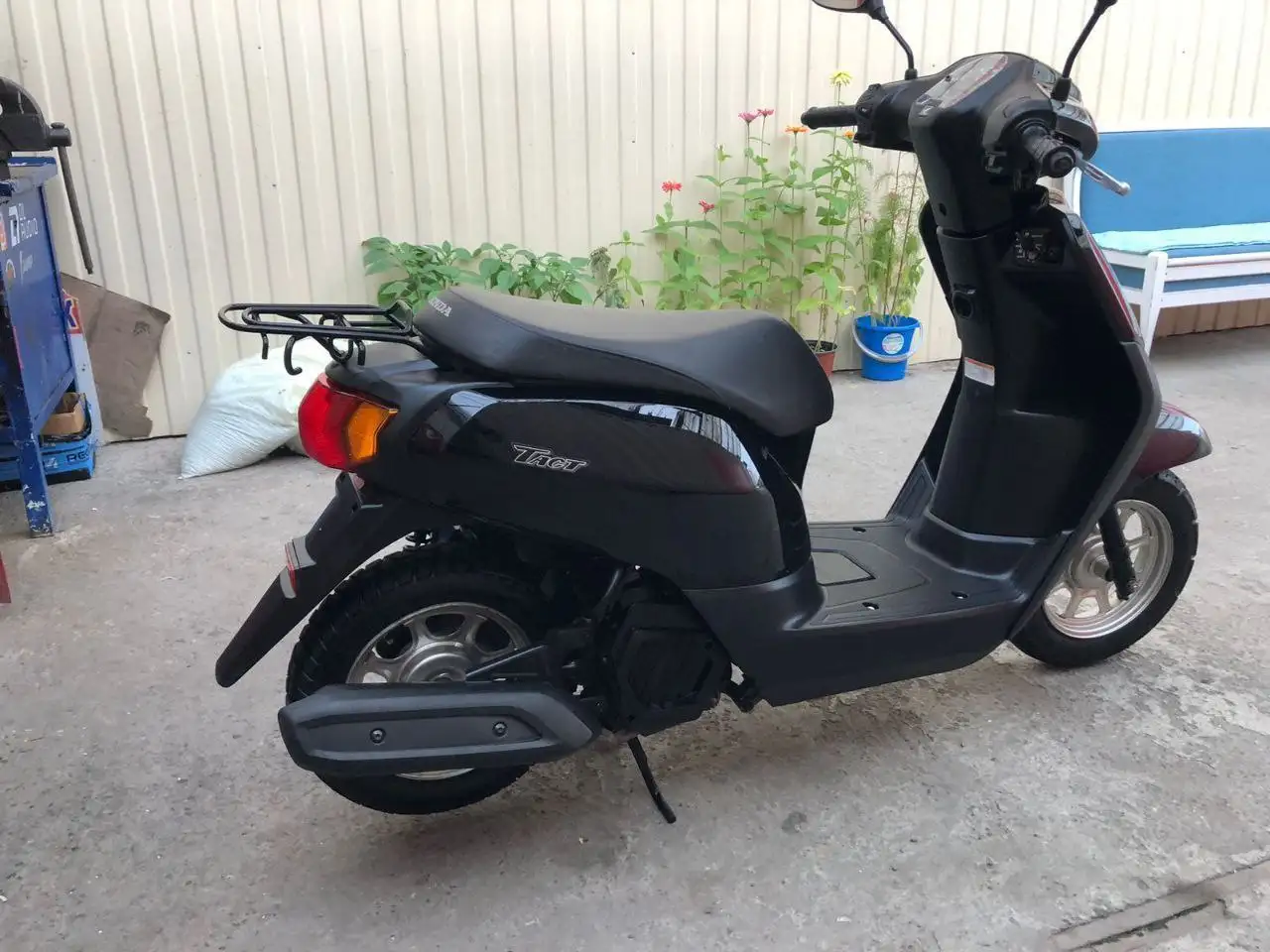 Продам Honda Tact 79 инжектор - Мотоциклы и скутеры (Авто) в Красноярск