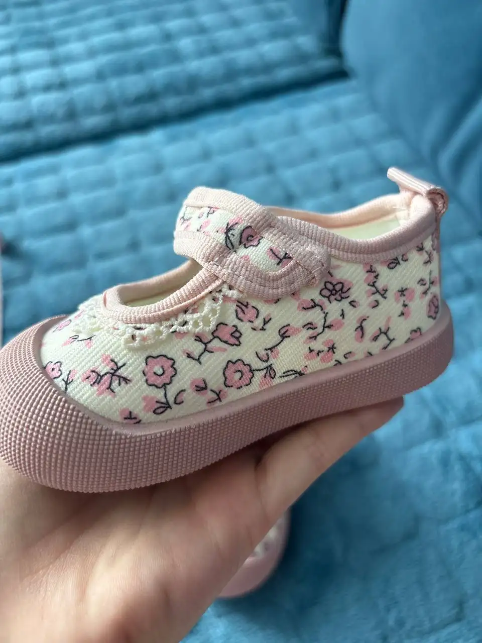 Новые босоножки для девочки - Детская обувь (Одежда) в Красноярск
