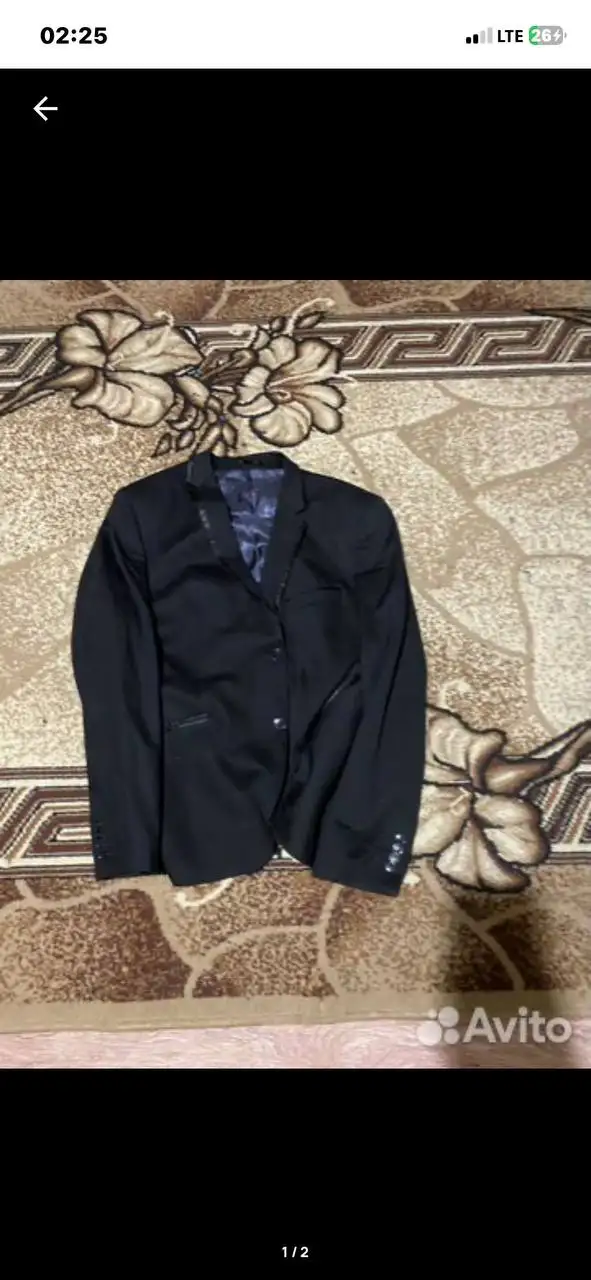 Продажа двух пиджаков в хорошем состоянии - Пиджаки (Одежда) в Красноярск