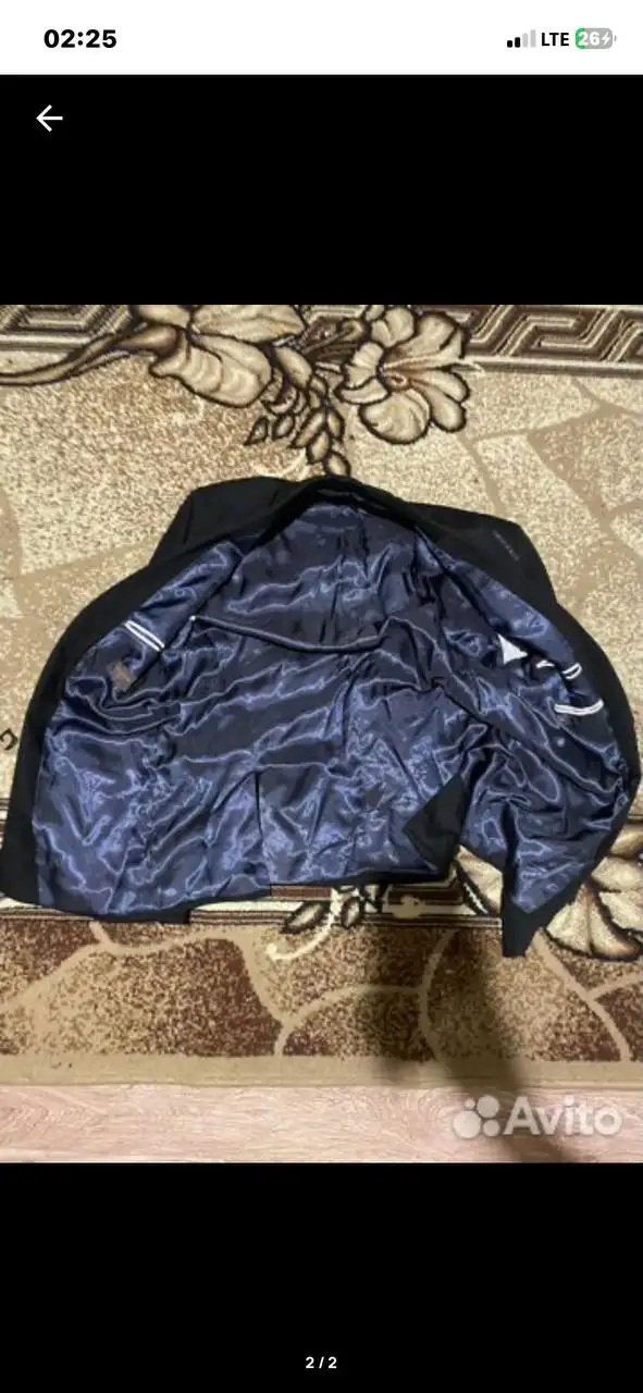 Продажа двух пиджаков в хорошем состоянии - Пиджаки (Одежда) в Красноярск