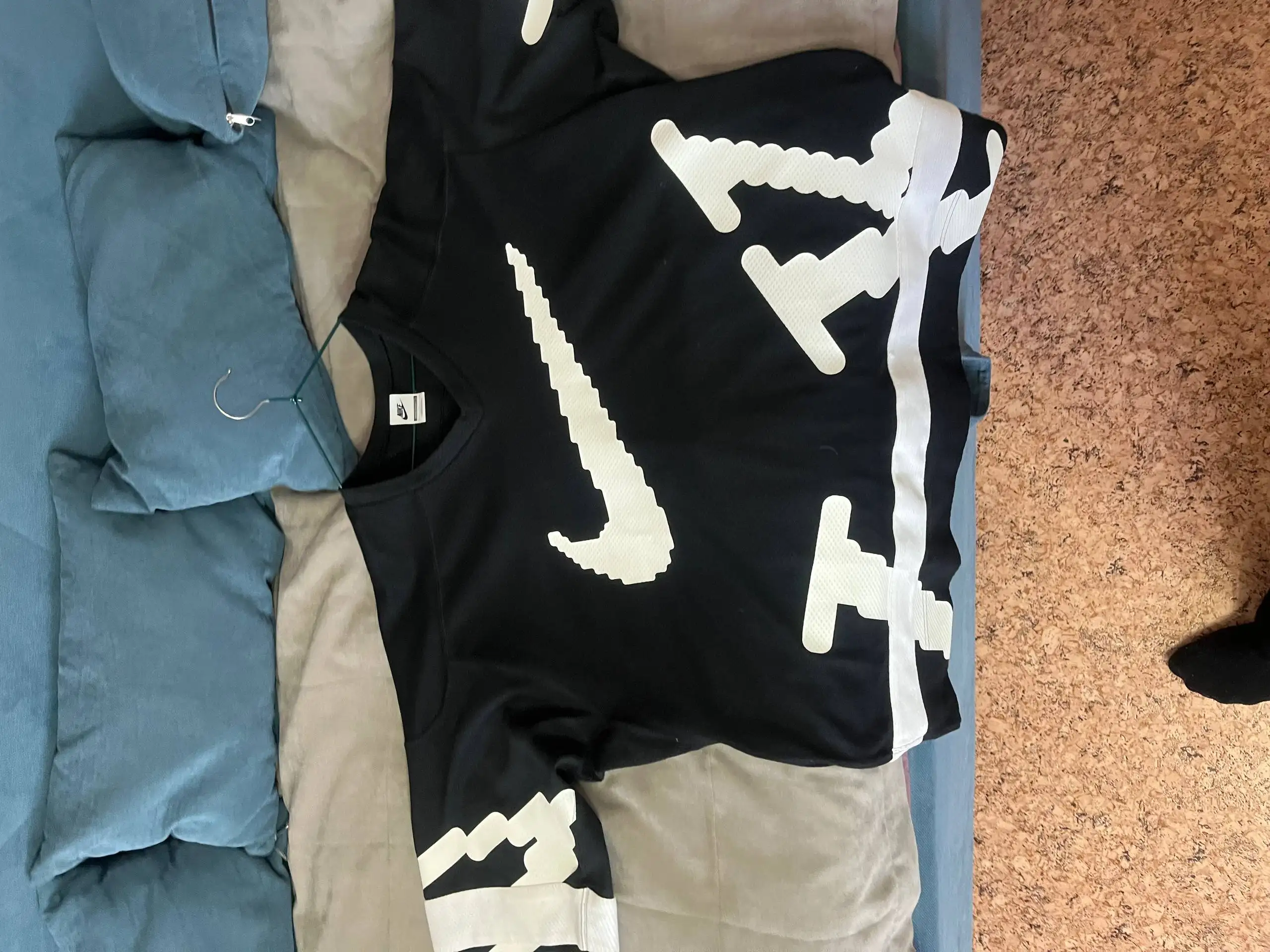 Продажа кофты Nike оригинал - Верхняя одежда (Одежда) в Красноярск